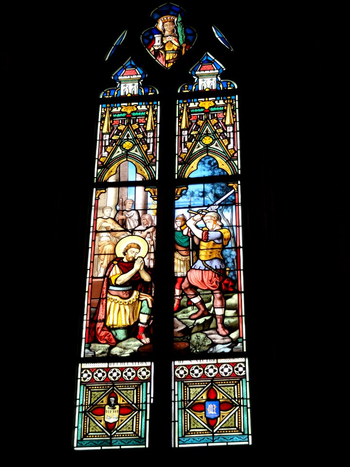 Église_Saint-Victor_d'Artenay_(Loiret)_vitrail_St.Victor_décapitation