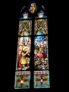 Église_Saint-Victor_d'Artenay_(Loiret)_vitrail_St.Victor_décapitation