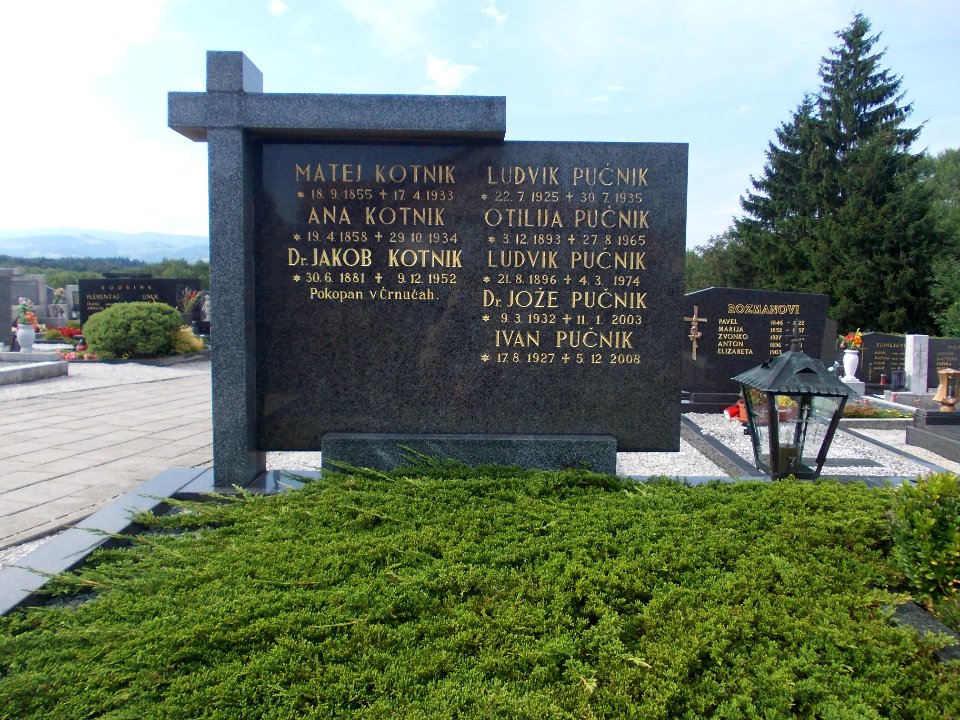 Črešnjevec_Cemetery_06