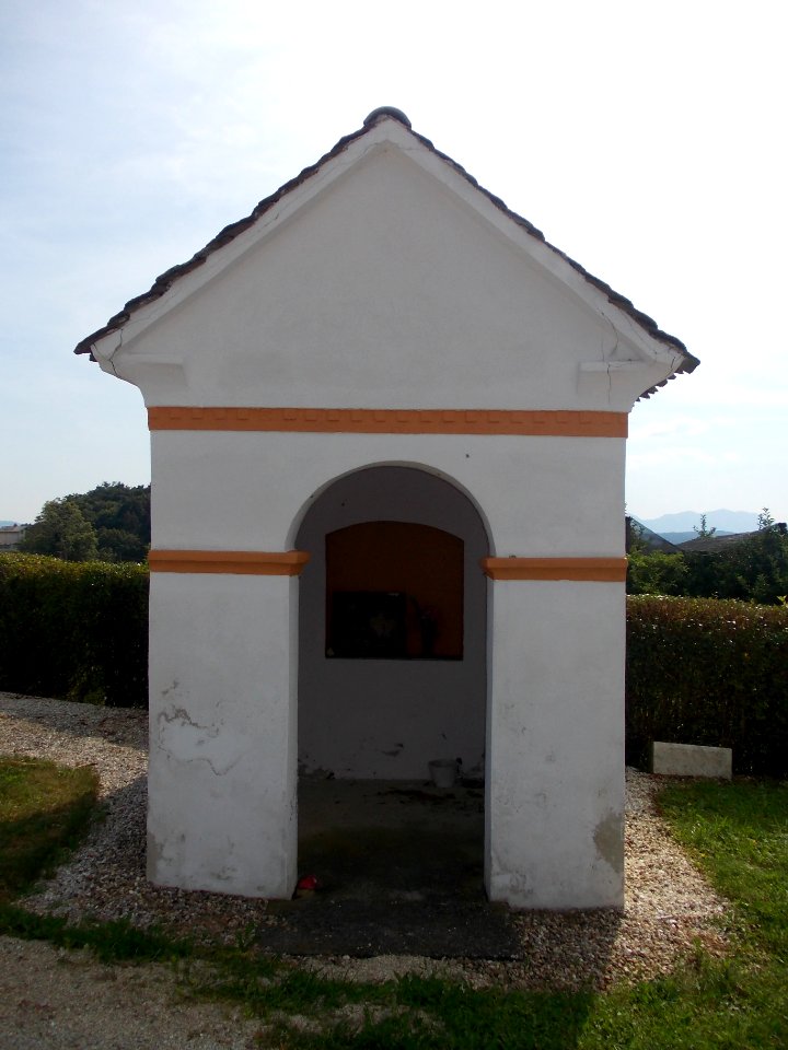 Črešnjevec_Cemetery_04