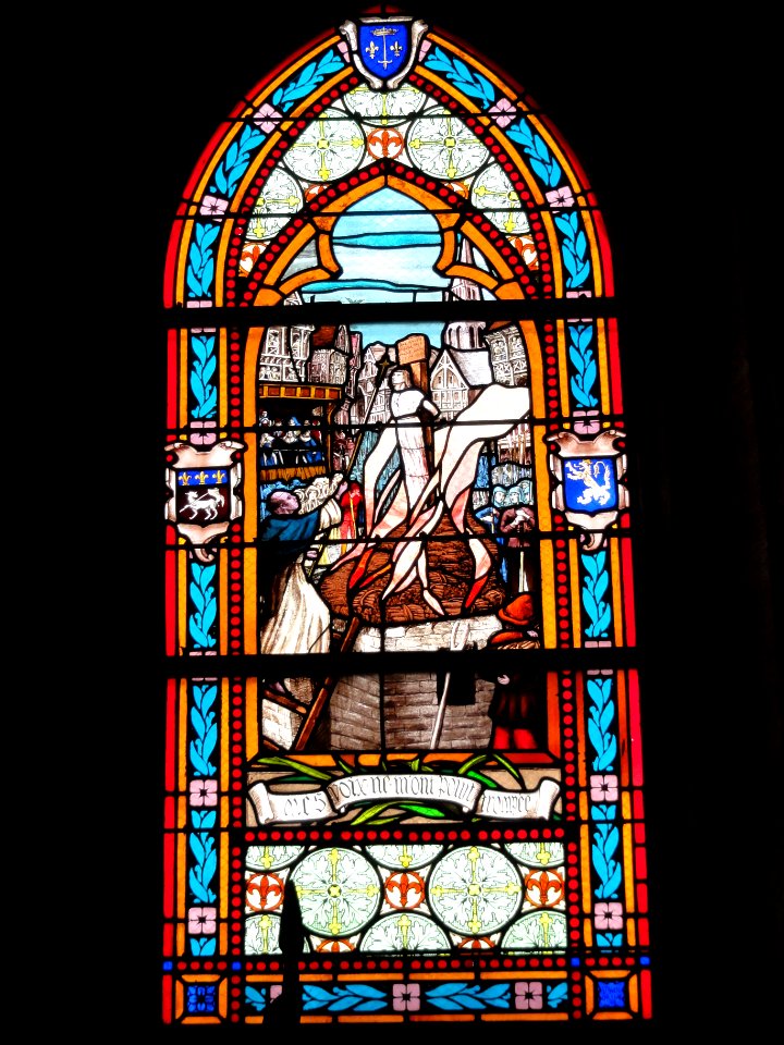 Église_Saint-Victor_d'Artenay_(Loiret)_vitrail_St.Jeanne_d'Arc_03