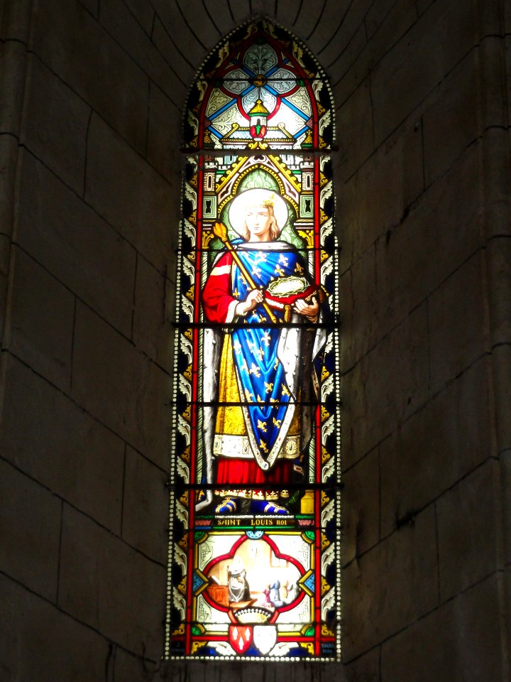 Église_Saint-Romain_de_Saint-Sauvant,_vitrail_4
