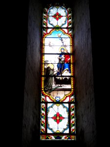 Église_Saint-Romain_de_Saint-Sauvant,_vitrail_3