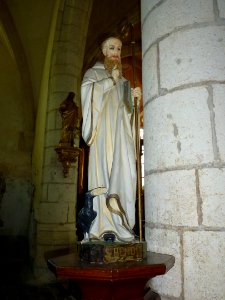 Église_Saint-Rémi_d'Aouste,_statue_St.Benoit