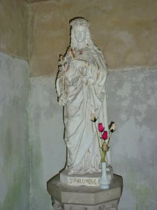 Église_Saint-Rémi_d'Aouste,_statue_Ste_Philomène