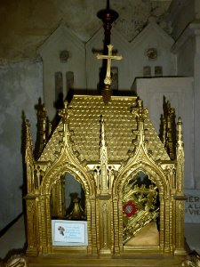 Église_Saint-Rémi_d'Aouste,_reliquaire_Ste_philomène