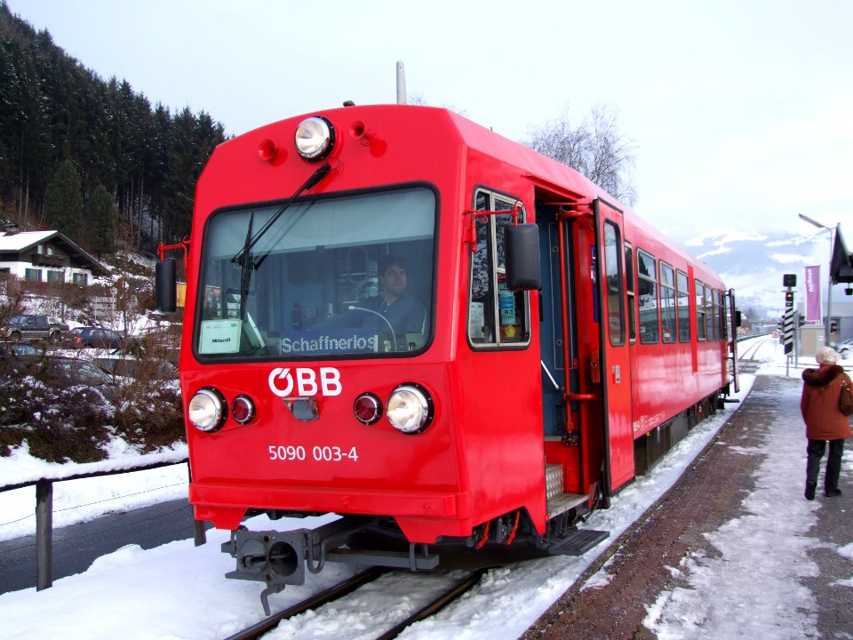 ÖBB_5090_003-4_train_Zell_am_See_pic1