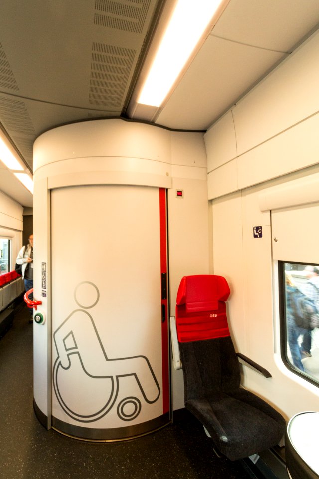 ÖBB_cityjet_ÖBB_4746_innen_(8)_-_innoTrans_2016