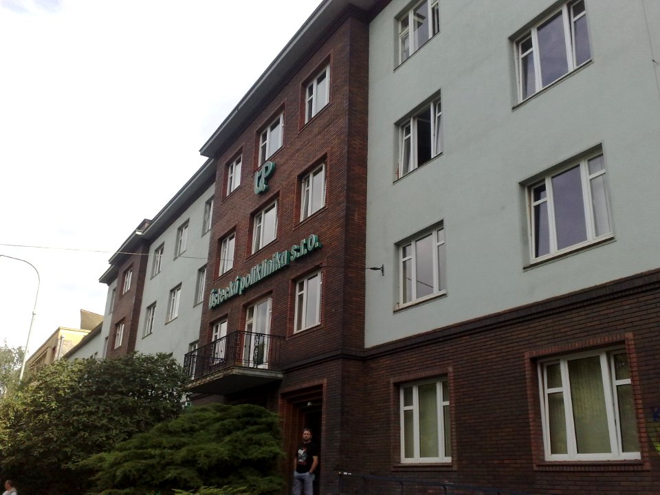 Ústí_nad_Labem_-_poliklinika_A