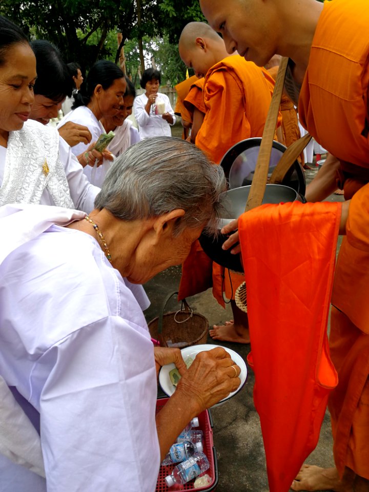 บุญออกพรรษา