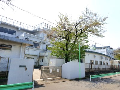 世田谷区立用賀中学校