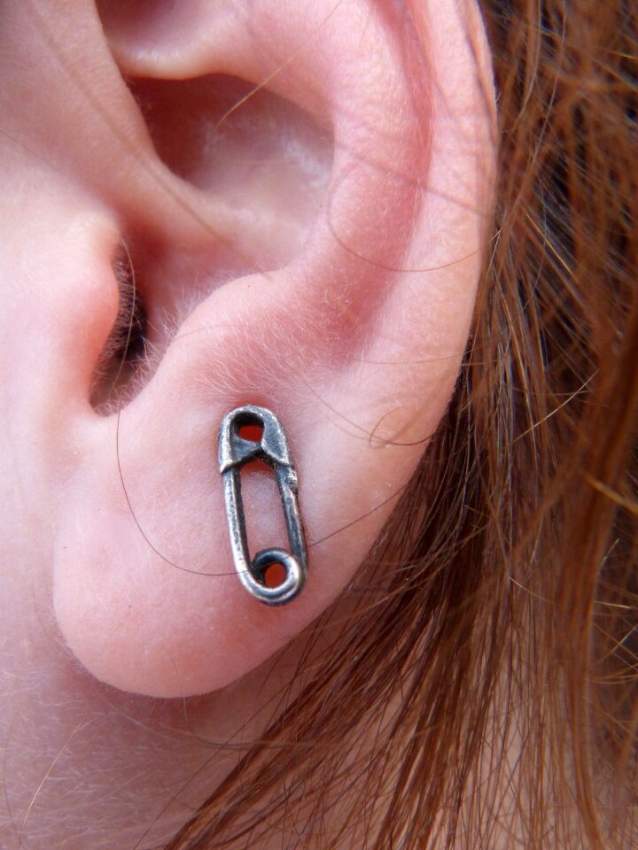 Pending ear safety pin