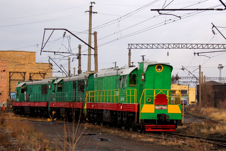 ЧМЭ3Т-5866,_Казахстан,_Карагандинская_область,_депо_Караганды_(Trainpix_208175)