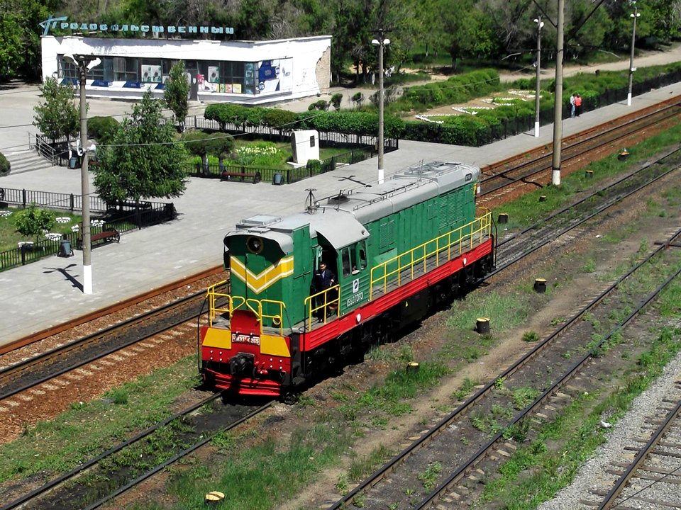 ЧМЭ3Т-6265,_Kazakhstan,_Karaganda_region,_Karaganda-Sorting_station_(Trainpix_102860)