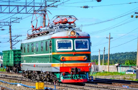 ЧС2-871,_Россия,_Кемеровская_область,_станция_Забойщик_(Trainpix_133724)
