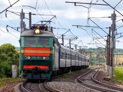 ЧС8-053,_Russia,_Smolensk_region,_Vyazma_station_(Trainpix_172437)