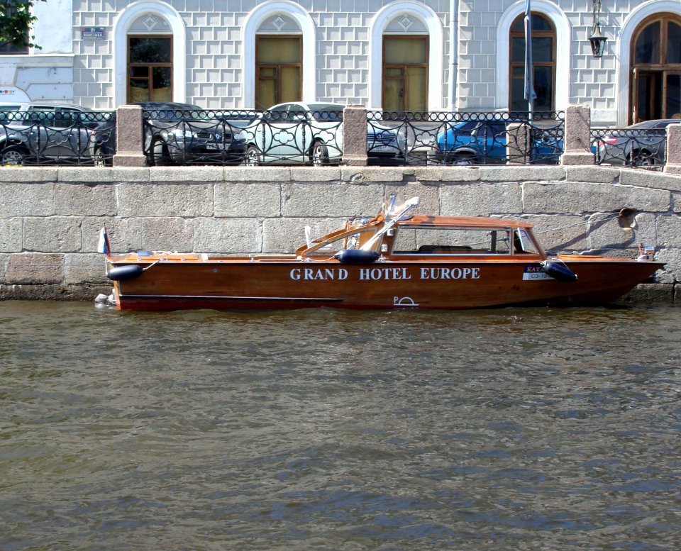 Фонтанка._Лодка_Grand_Hotel_Europe