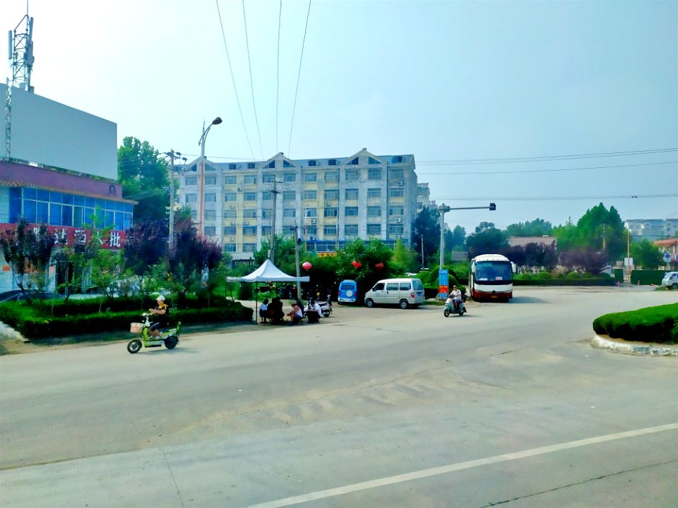 边院镇街头_03
