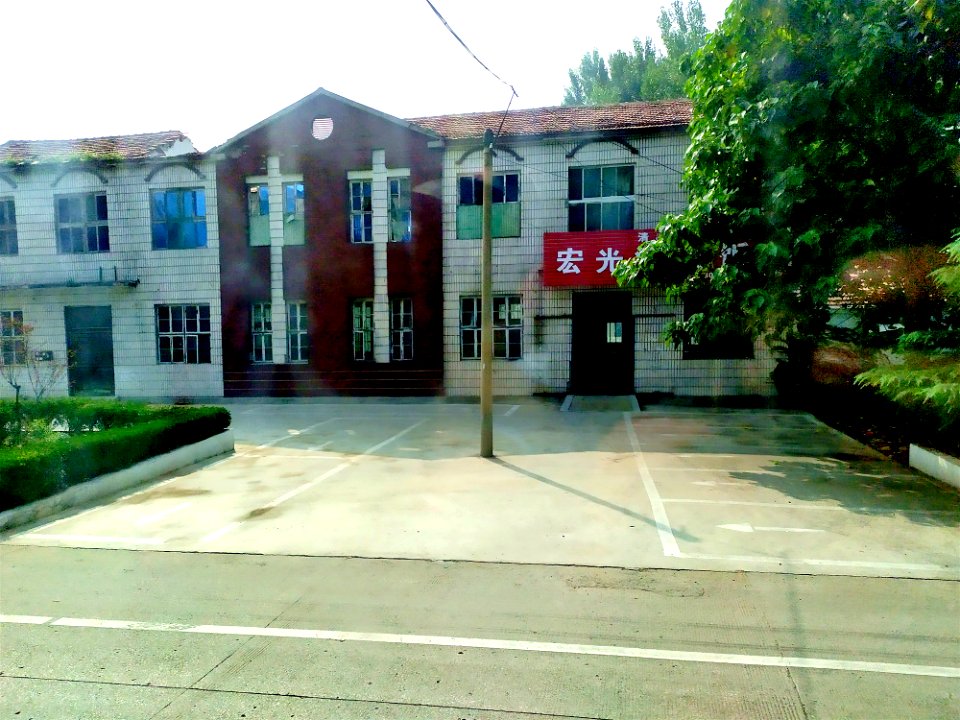 过村街头_06