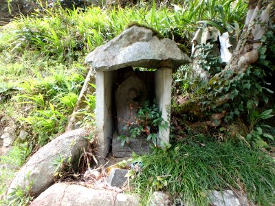 兵庫県豊岡市但東町大河内（集落北西側）の地蔵