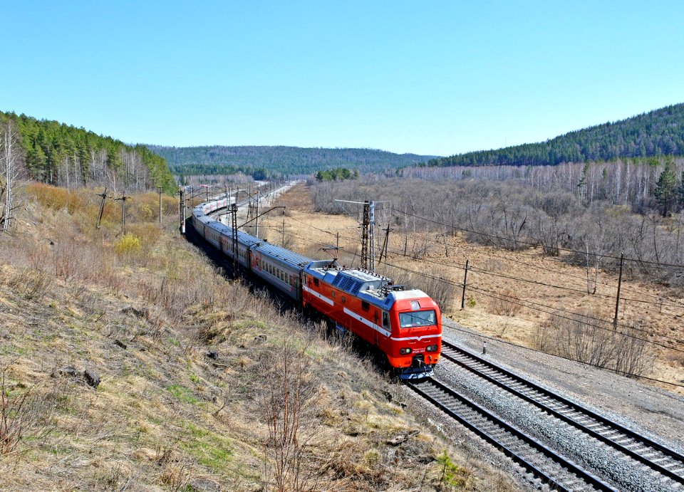 ЭП2К-093,_Россия,_Челябинская_область,_перегон_Аносово_-_Ай_(Trainpix_194778)