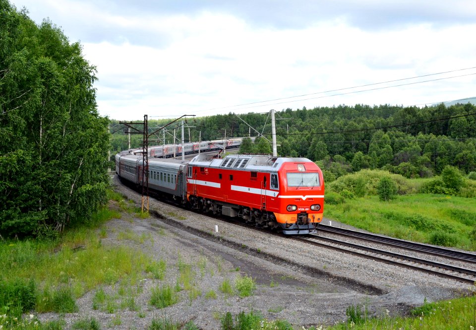 ЭП2К-091,_Россия,_Челябинская_область,_перегон_Миасс-I_-_Кисегач_(Trainpix_200255)