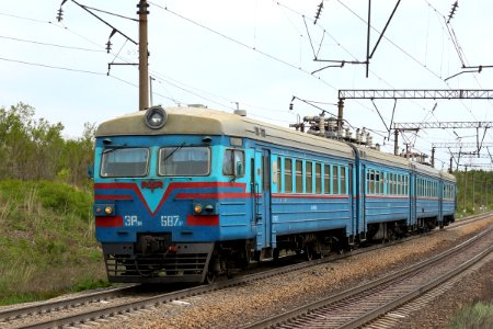 ЭР9М-587,_Казахстан,_Карагандинская_область,_перегон_Жана_Караганды_-_Майкудук_(Trainpix_197096)