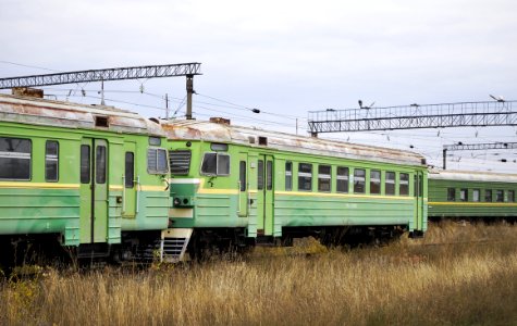 ЭР9Е-4058,_Россия,_Оренбургская_область,_депо_Сакмарская_(Trainpix_178849)