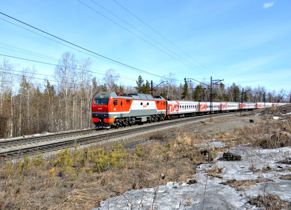 ЭП2К-118,_Russia,_Chelyabinsk_region,_Khrebet_-_Urzhumka_stretch_(Trainpix_159647)