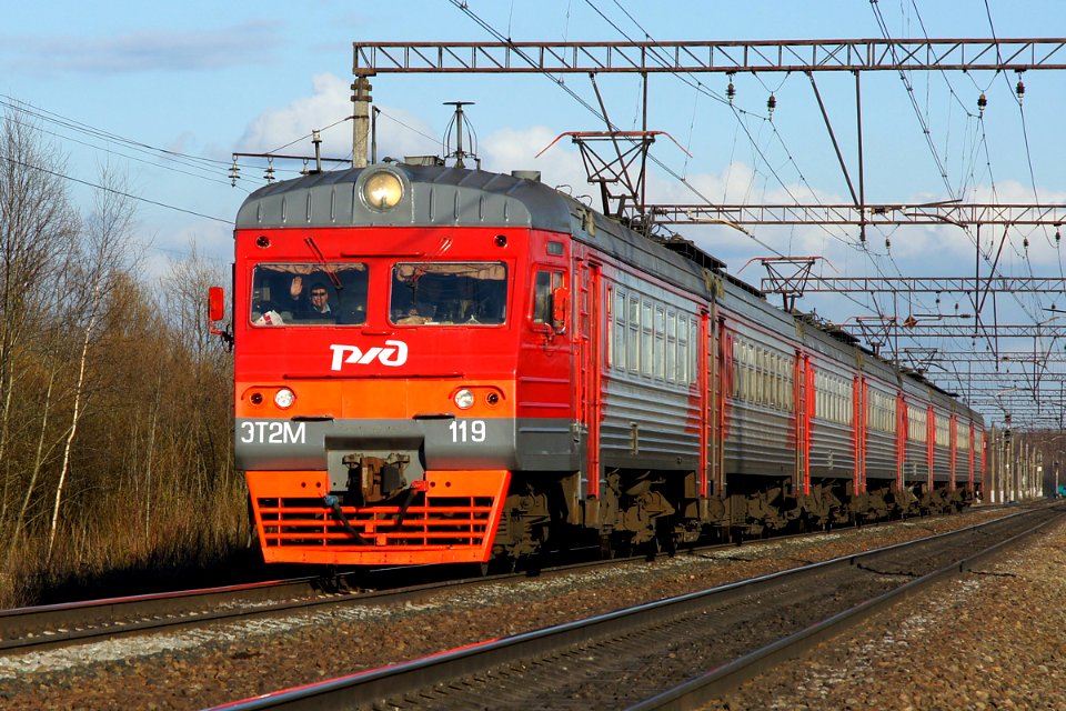 ЭТ2М-119,_Россия,_Ленинградская_область,_перегон_Саперная-Ижоры_(Trainpix_199845)