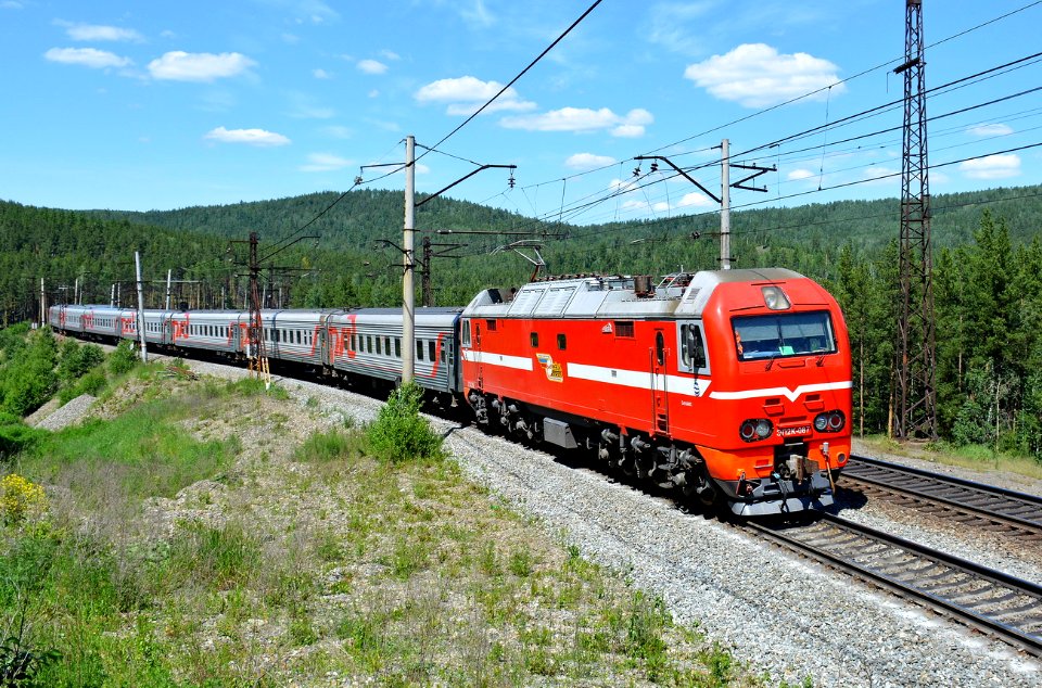 ЭП2К-087,_Russia,_Chelyabinsk_region,_Floysovaya_-_Syrostan_stretch_(Trainpix_166925)