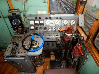 ТЭМ2УМ-722,_Russia,_Samara_region,_Syzran_depot_(Trainpix_214643)