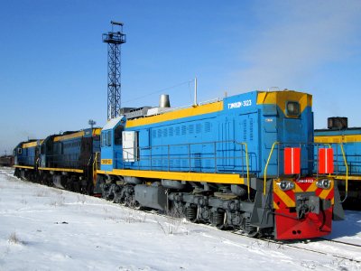 ТЭМ18ДМ-3123,_Казахстан,_Карагандинская_область,_депо_КПТУ_(Trainpix_128615)