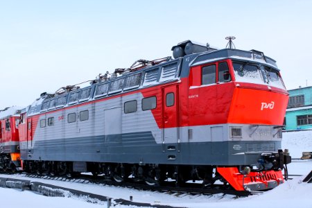 ЧС4Т-407,_Россия,_Алтайский_край,_депо_Барнаул_(Trainpix_152391)