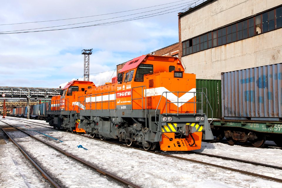 ТГМ4БУГМК-0206,_Russia,_Sverdlovsk_region,_OJSC_"Uralelectromed'",_Electrolitnaya_station_(Trainpix_165947)