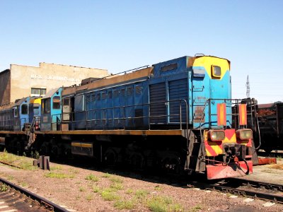 ТЭМ2УМ-331,_Казахстан,_Карагандинская_область,_депо_КПТУ_(Trainpix_36319)