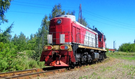 ТЭМ2-2637,_Россия,_Алтайский_край,_станция_Чемровка_(Trainpix_140048)