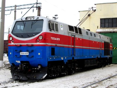 ТЭ33А-0070,_Kazakhstan,_Karaganda_region,_Karaganda_depot_(Trainpix_125630)