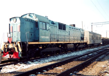 ТЭМ7А-0051,_Россия,_Приморский_край,_станция_Вторая_Речка_(Trainpix_184950)