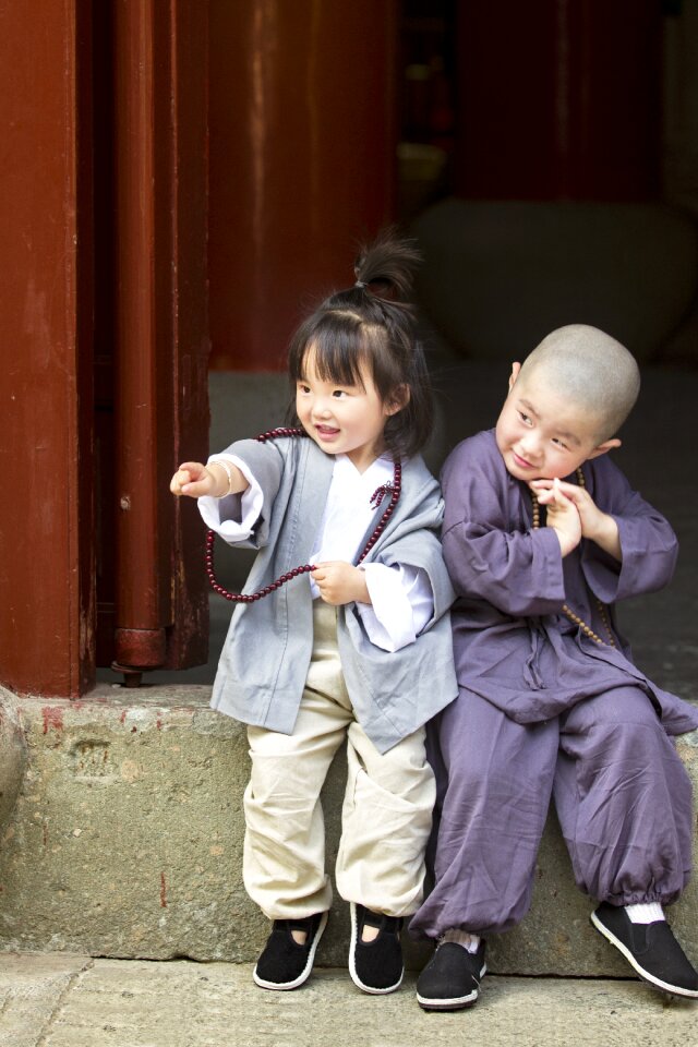 Monk kids asia