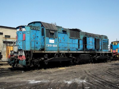 ТЭМ7А-0068,_Казахстан,_Карагандинская_область,_депо_КПТУ_(Trainpix_98077)