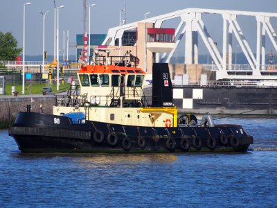 90_-_ENI_06504222,_Berendrechsluis,_Port_of_Antwerp,_pic4