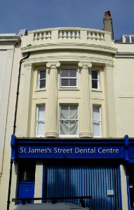 9_St_James's_Street,_Brighton_(NHLE_Code_1380862)_(September_2010)