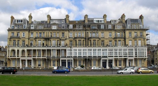 8–14_King's_Gardens,_Hove_(NHLE_Code_1187568)_(August_2010)
