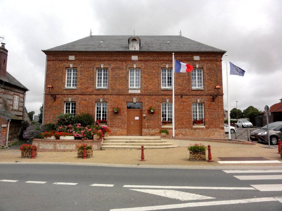 Écrainville_(Seine-Mar.)_mairie