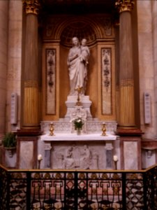 Église_Notre-Dame-Saint-Vincent_de_Lyon_-_Vierge_à_l'enfant_de_Fabisch