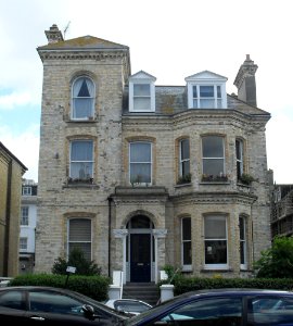 9_Fourth_Avenue,_Hove_(August_2010)