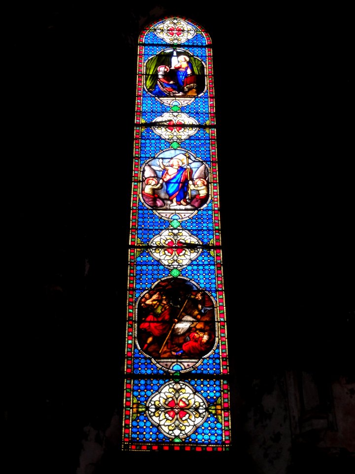 Église_Notre-Dame_de_Vervins,_vitrail_11