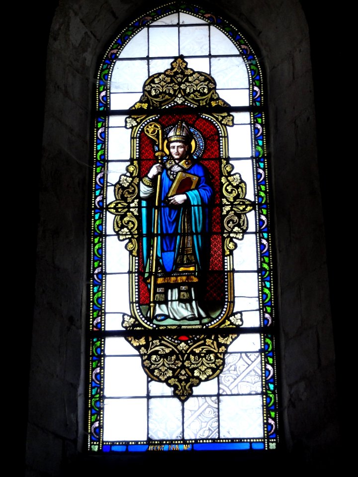 Église_Notre-Dame_de_Marle,_vitrail_09