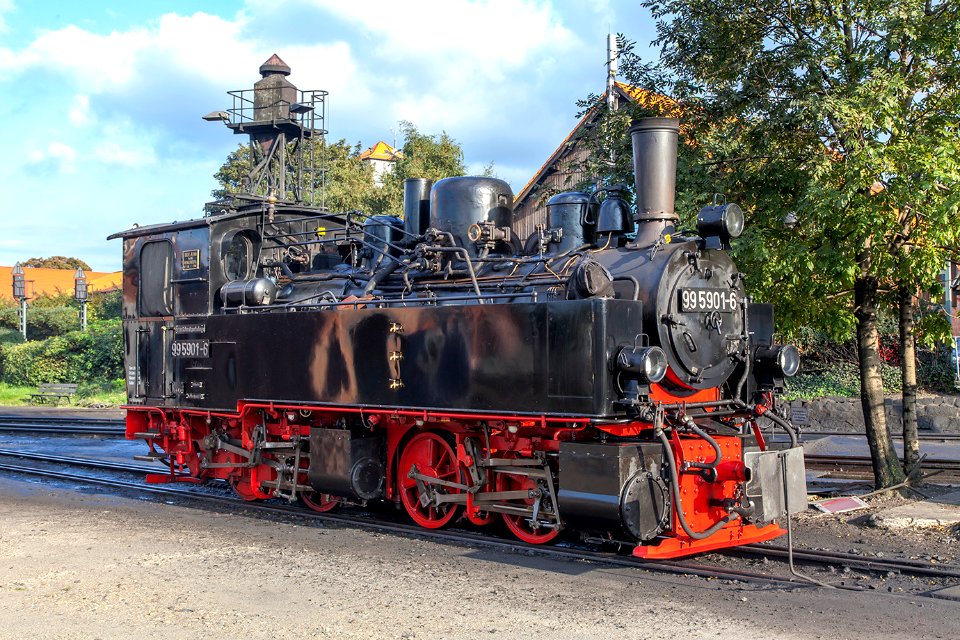99_5901-6,_Germany,_Saxony-Anhalt,_depot_Wernigerode_HSB_(Trainpix_153992)